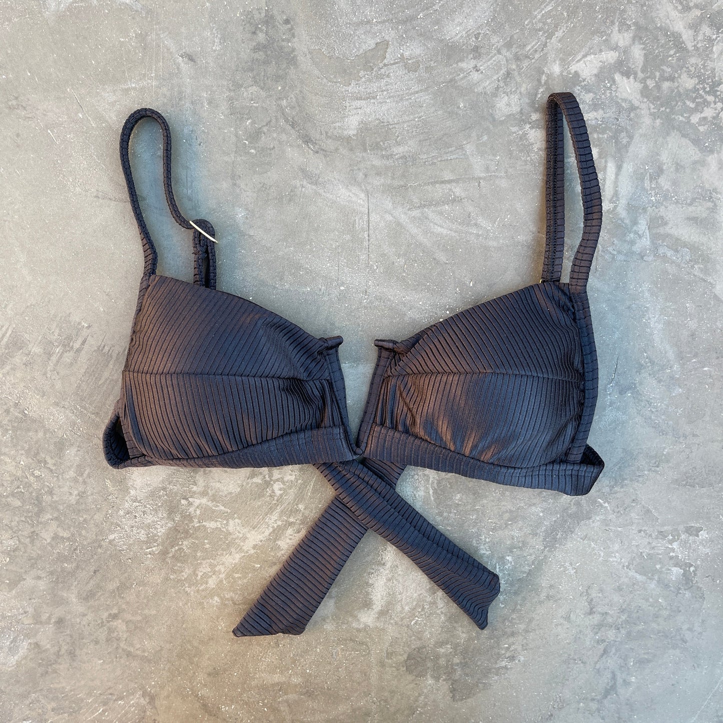 Ribbed Black Squared V Bikini Top-3